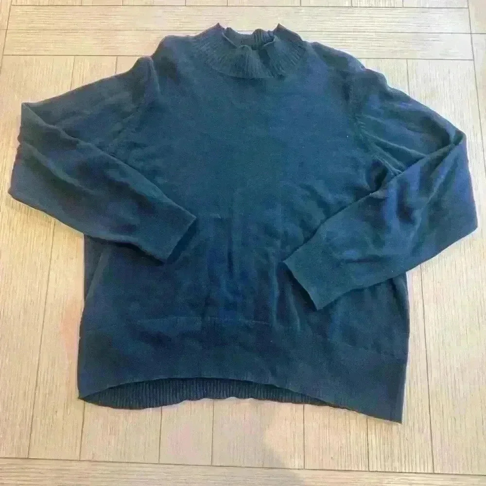 Blue old navy sweater size large!